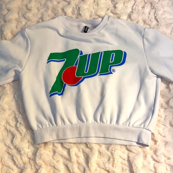 H&M Cropped 7up Sweater - Picture 3 of 7